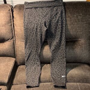 Nike Women's Black Leopard Leggings